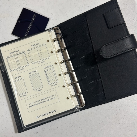 Burberry Agenda Tan & Black Novacheck New With Box 4x5.75 - Picture 5 of 13